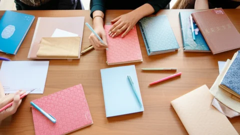 Chú Rể Tâm Lý: Bí Quyết Giúp Cô Dâu Thư Giãn Trong Ngày Cưới