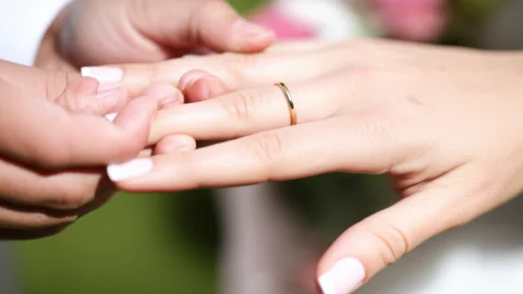 Cưới Gấp: Lý Do & Bí Quyết Chuẩn Bị Đám Cưới Hoàn Hảo Từ A Đến Z