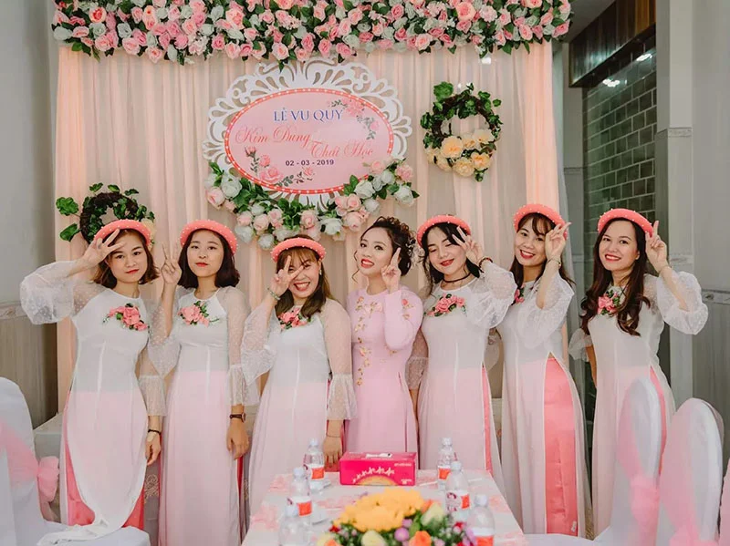 Tìm hiểu các bước lễ cưới hỏi truyền thống Việt Nam: Dạm ngõ, Ăn hỏi, Cưới chính thức