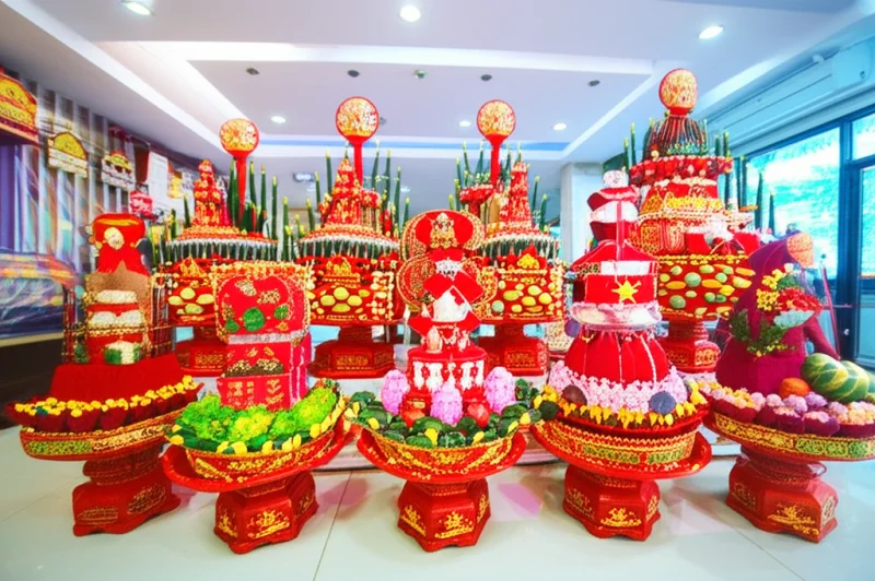 Thuê Hay Tự Làm Tráp Cưới: So Sánh Chi Tiết & Lời Khuyên Từ TuyeWedding
