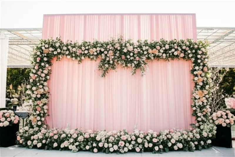Biến Hóa Khu Vực Chụp Ảnh Gia Đình Đám Cưới: Ý Tưởng & Bí Quyết Từ TuyeWedding